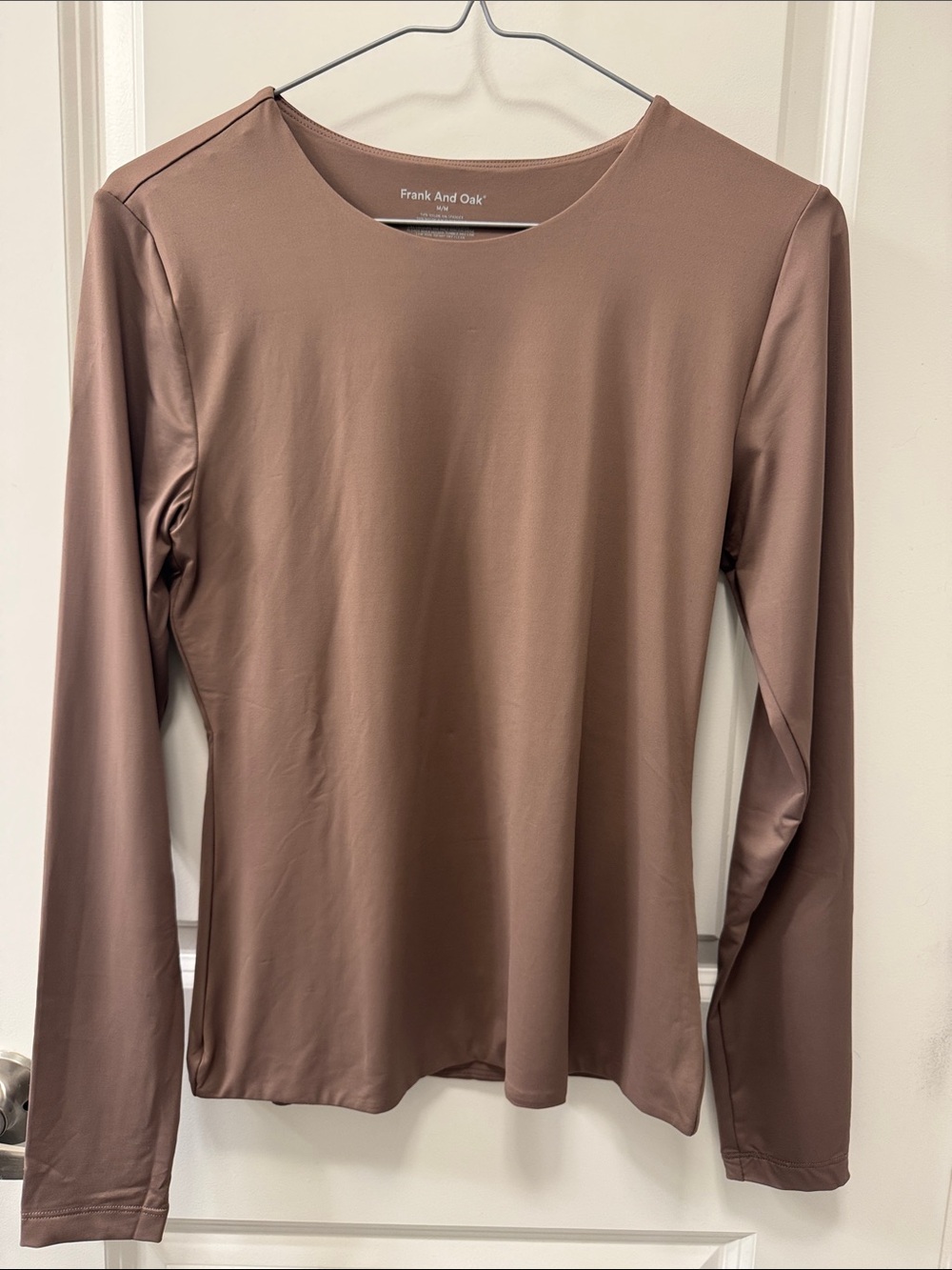 Frank & Oak Long-Sleeve Smooth Contour Crewneck Top in Taupe